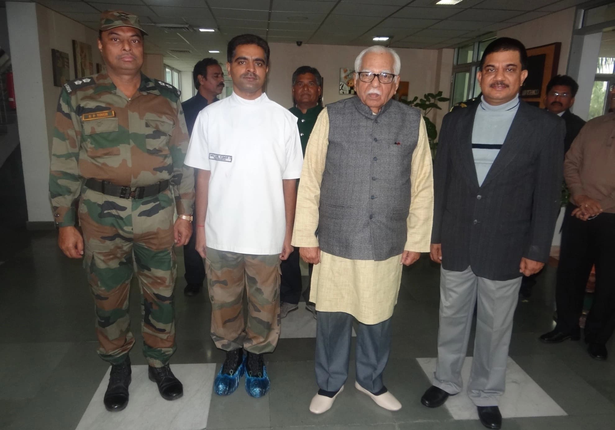 Treating Governor Ram Naik (2015), Uttar Pradesh